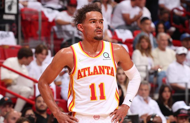 德罗赞次节6中5轰10分，带领国王反超火箭（德罗赞次节6投5中砍10分，率国王完成对火箭的反超）