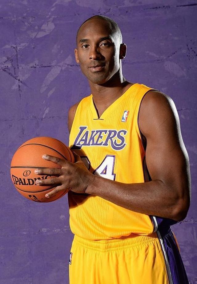 二传不稳教练加戏！科内利亚诺2：3米兰，痛失超级杯冠军（二传起伏教练抢戏，科内利亚诺2-3不敌米兰，无缘超级杯冠军）