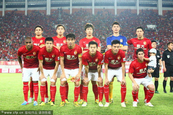 奎因高效表现助力球队胜利，完美诠释篮球精神（奎因高效发挥带队取胜，尽显篮球精神）