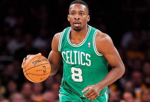 卡莱尔：内姆布哈德可以出战今天对阵公牛的比赛（卡莱尔：内姆布哈德确认出战今日对公牛之战）