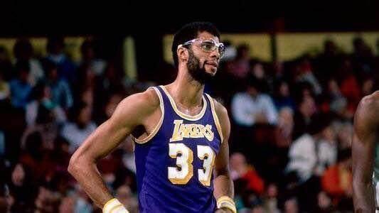 各方面的能力都被低估了！火箭二队内线支柱值得更多的球权？（全面实力被忽视！火箭第二阵容的内线支柱该获得更多球权吗？）