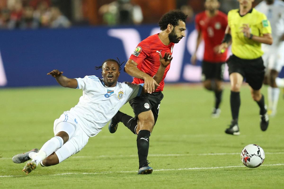 云南玉昆官宣续约赵宇豪徐宏杰 共绘足球新篇章（云南玉昆宣布与赵宇豪、徐宏杰续约 携手开启绿茵新征程）