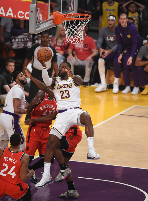 队报：里昂计划1月引进一名中卫，已经联系了切尔西的迪萨西（队报：里昂拟冬窗引进中卫，已与切尔西后卫迪萨西接触）