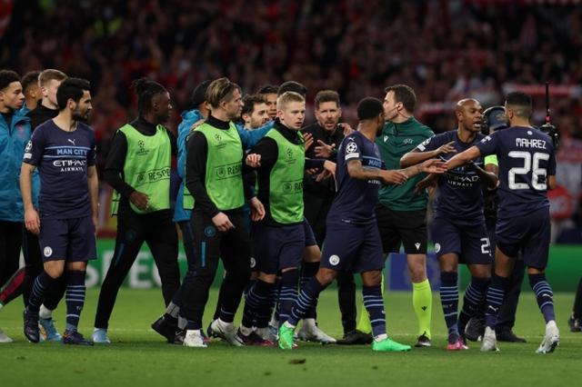 中超：北京国安客场2-1逆转上海申花（中超客场翻盘：北京国安2-1击败上海申花）