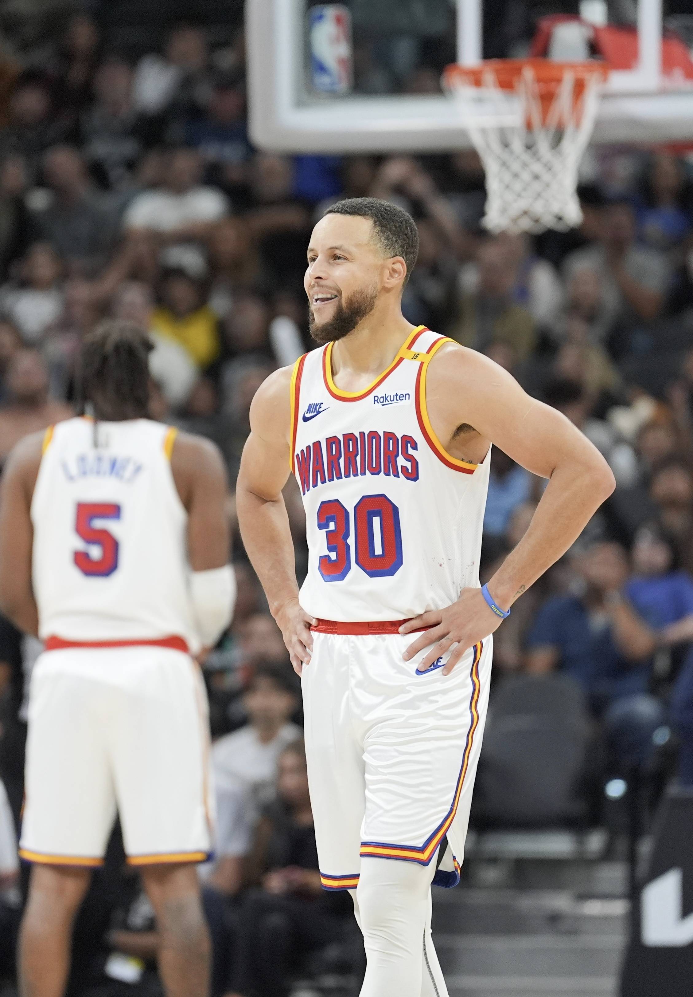 柔佛主帅：球员们在与申花的比赛中表现非常出色，我非常满意（柔佛主帅盛赞队员战申花发挥：非常满意）