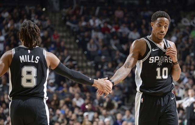 杨曦皓赛场表现惊艳，4中4高效得分（杨曦皓闪耀赛场，四投全中高效得分）