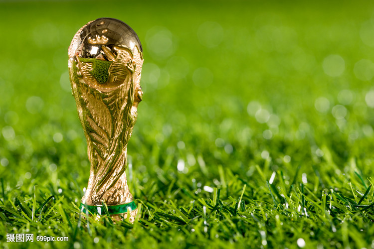 德甲11月最佳球员候选：6球2助攻的昂达夫领衔，奥利塞入选（德甲11月最佳球员候选出炉：昂达夫6球2助攻领跑，奥利塞在列）