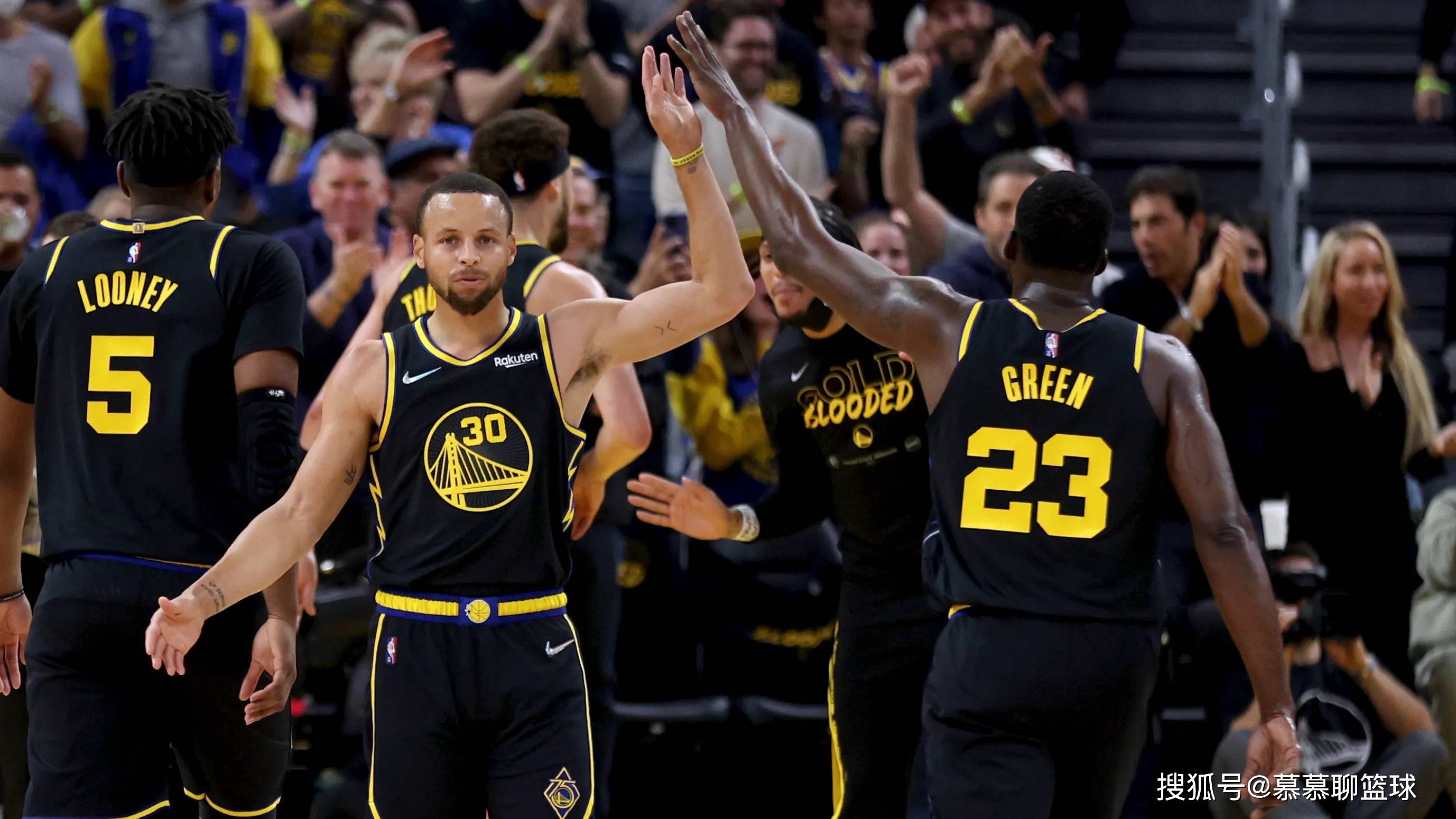 “梅” 开新章！迈阿密加冕MLS总冠军，快来领你的荣耀挂件！（梅西开新篇章！迈阿密夺得MLS总冠军，荣耀挂件等你来拿）