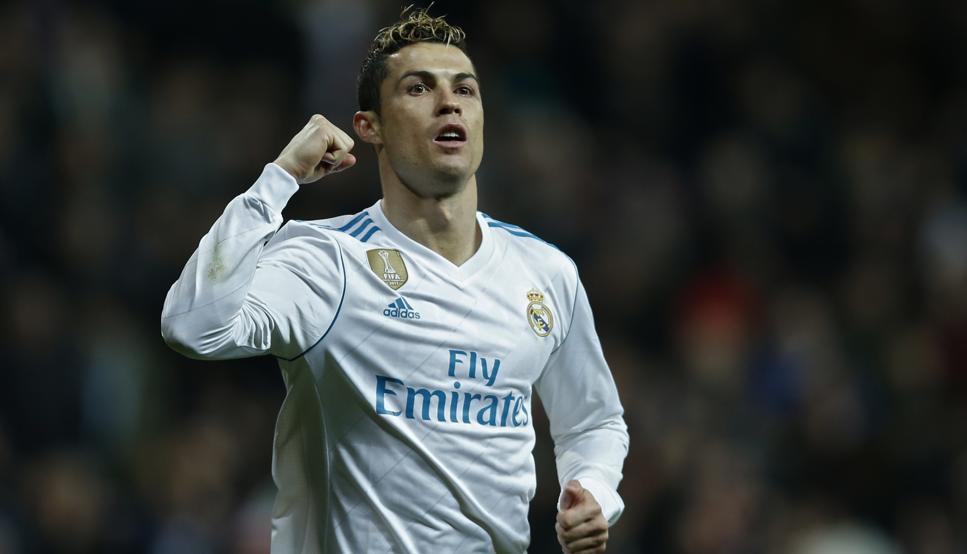 津门虎将在11月16日举办年票球迷开放日活动，共100个名额（津门虎11月16日举行年票球迷开放日，限额100人）