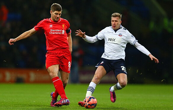 官方：巴萨与24岁后卫埃里克-加西亚续约至2031年（巴萨官方宣布：24岁后卫埃里克·加西亚续约至2031年）