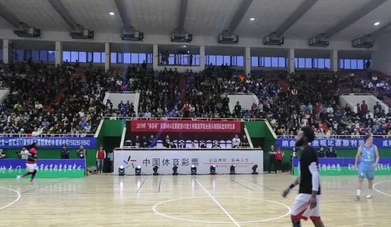 安东尼奥：阵容大调整是要考察队员，同时保障队员健康（安东尼奥：实施大轮换为考察队员，兼顾队员健康）