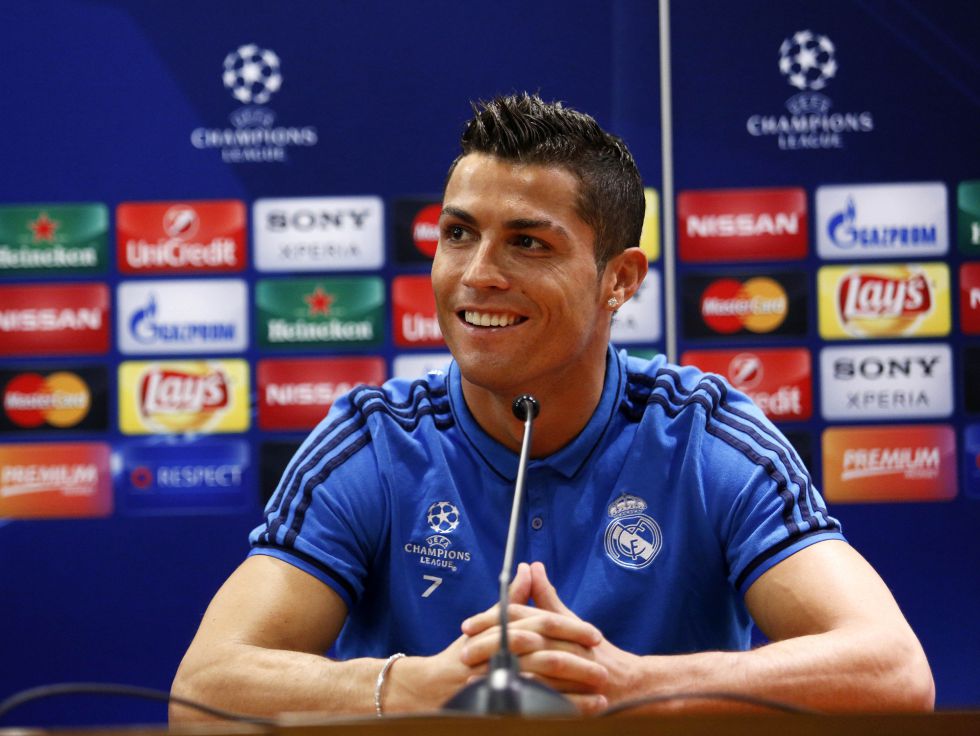 内格雷多：曾向大罗要球衣，他嘴上说不行最后还是给了我（内格雷多谈往事：向大罗索要球衣被拒，最终却获赠）