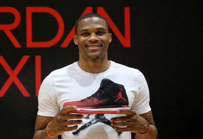 媒体人：河南球迷个人项目《制造越位》本周日将在郑州开展（媒体人称：河南球迷个人项目《制造越位》将于本周日在郑州启动）