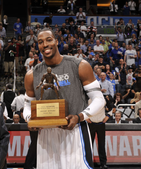 凯恩已在德甲10次完成帽子戏法，为该联赛历史第5多（凯恩德甲已10次戴帽，联赛历史第5多）