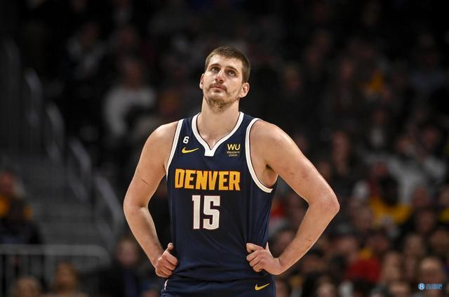 记者：阿森纳已告知水晶宫他们无意激活埃泽的解约金条款（记者：阿森纳已通知水晶宫，暂无意触发埃泽解约金条款）